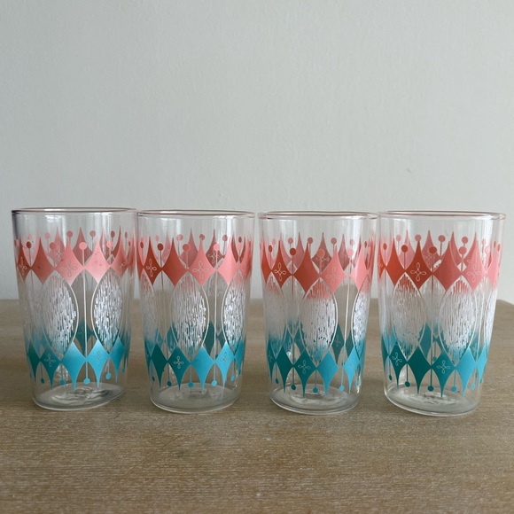 Set of 4 1950’s Vintage MCM Anchor Hocking Pink and Turquoise Juice Glasses - Picture 1 of 11